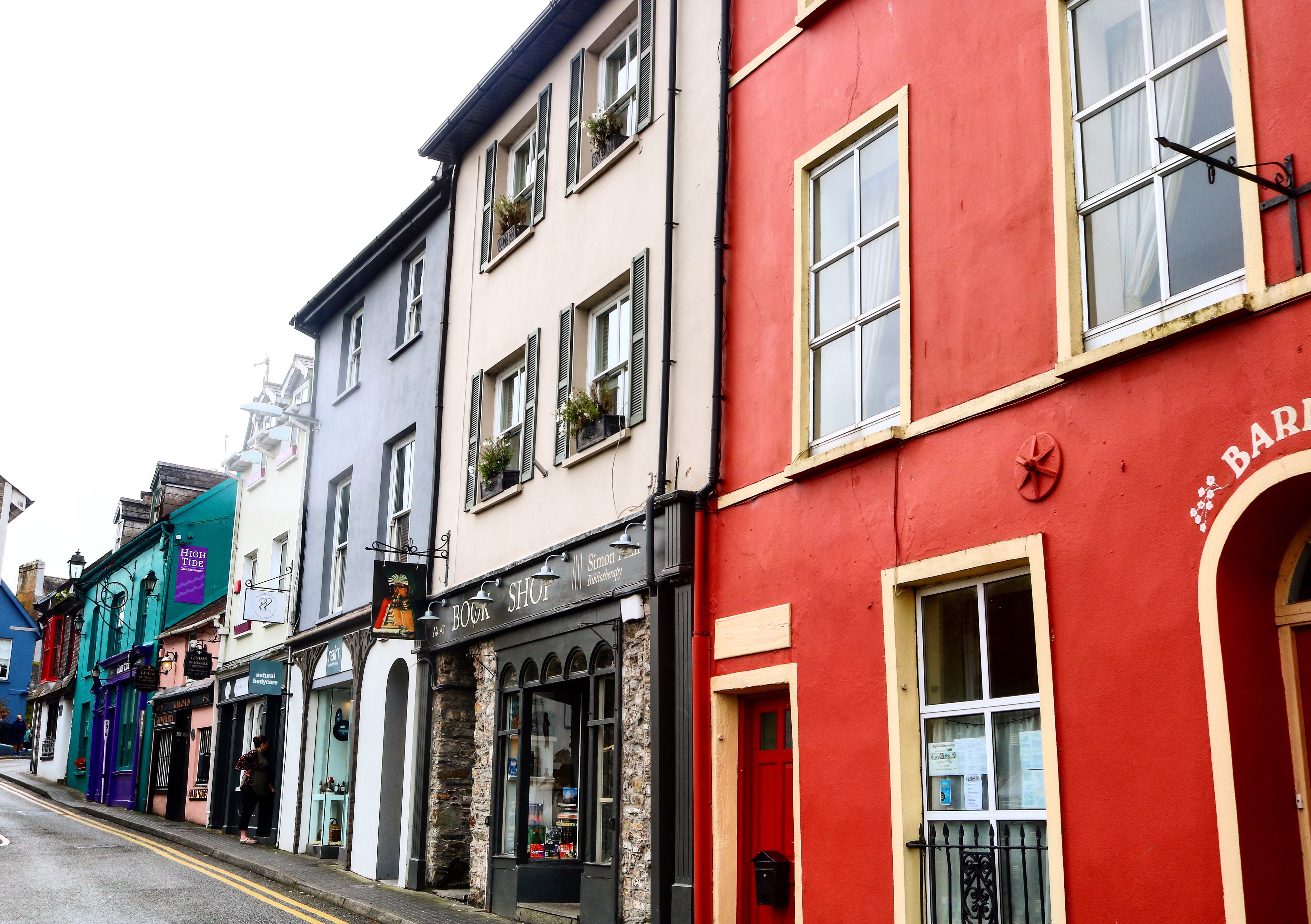 Explore colorful towns -- 5 must-have experiences when visiting Ireland